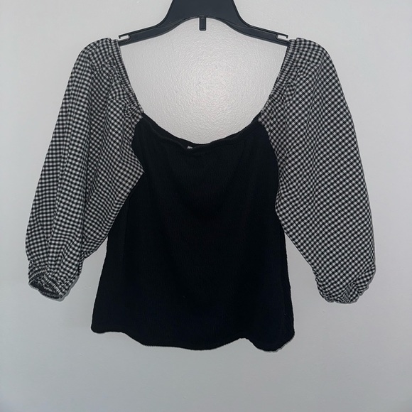 CUTE ANTHROPOLOGIE TOP - Picture 3 of 4